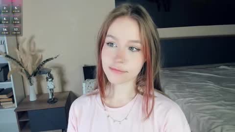 Snapshot of angel_to_burn chatting on 02/15/26, 07:51 SofiaSofi online show from 02/15/26, 07:51