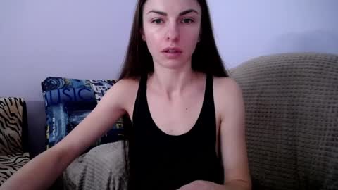 Zoe online show from 12/23/24, 10:21