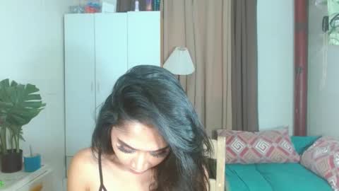 Snapshot of angela_mccollins chatting on 01/29/25, 01:16 angela online show from 01/29/25, 01:16