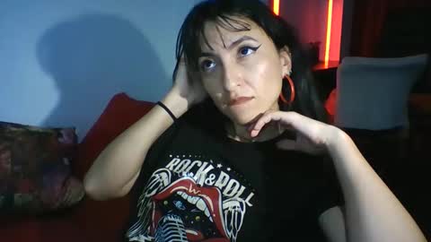 Snapshot of angela_mis chatting on 04/28/26, 03:33 Angela online show from 04/28/26, 03:33