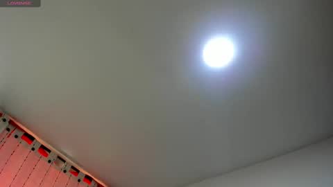 angela_nix online show from 12/12/24, 09:15