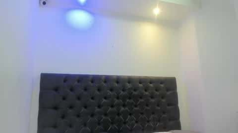 Snapshot of angela_rendon chatting on 05/23/26, 11:03 angela_rendon online show from 05/23/26, 11:03