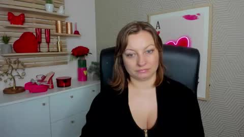 Snapshot of angela_samt chatting on 04/01/26, 05:30 Angela online show from 04/01/26, 05:30
