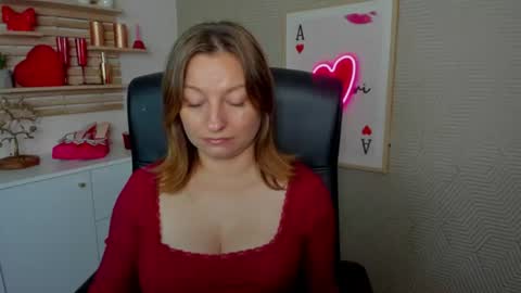 Snapshot of angela_samt chatting on 06/16/26, 05:32 Angela online show from 06/16/26, 05:32