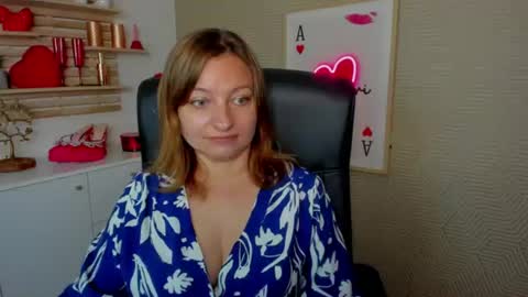 Snapshot of angela_samt chatting on 06/22/26, 05:48 Angela online show from 06/22/26, 05:48