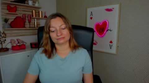 Snapshot of angela_samt chatting on 07/07/26, 06:47 Angela online show from 07/07/26, 06:47