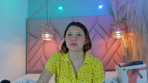 Snapshot of angelaa_cute chatting on 12/10/24, 12:27 ANGELA online show from 12/10/24, 12:27