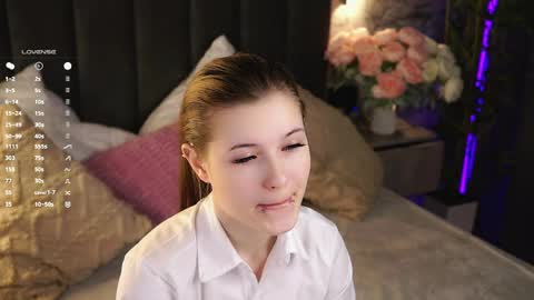 Snapshot of angelabalay chatting on 05/04/26, 02:57 Mary online show from 05/04/26, 02:57