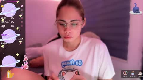 Snapshot of angelabigcock10 chatting on 10/21/25, 07:36 Jamie online show from 10/21/25, 07:36