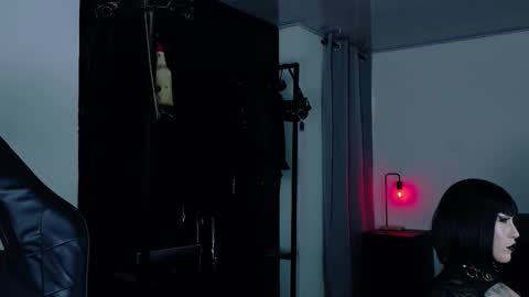 Snapshot of angelabl0odborne chatting on 02/11/26, 05:29 Angela help me reach 100 thumbs up online show from 02/11/26, 05:29