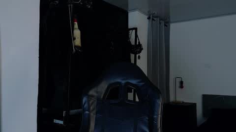 Snapshot of angelabl0odborne chatting on 02/20/26, 06:19 Angela help me reach 100 thumbs up online show from 02/20/26, 06:19