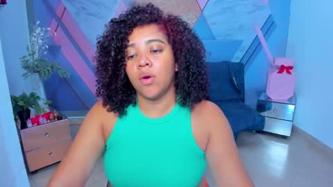 Snapshot of angelacoffee chatting on 01/19/25, 09:33 Angela online show from 01/19/25, 09:33