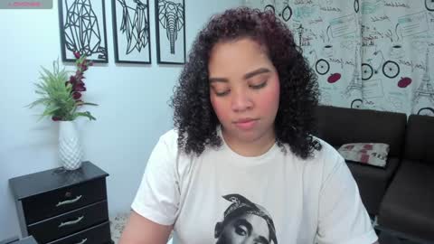 Snapshot of angelacoffee chatting on 02/01/25, 03:41 Angela online show from 02/01/25, 03:41