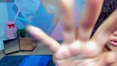 Snapshot of angelacoffee chatting on 03/08/25, 09:50 Angela online show from 03/08/25, 09:50