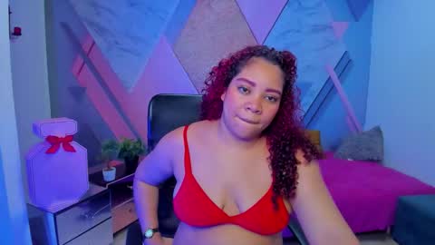 Snapshot of angelacoffee chatting on 11/09/25, 01:04 Angela online show from 11/09/25, 01:04