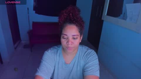 Snapshot of angelacoffee chatting on 11/22/25, 06:51 Angela online show from 11/22/25, 06:51