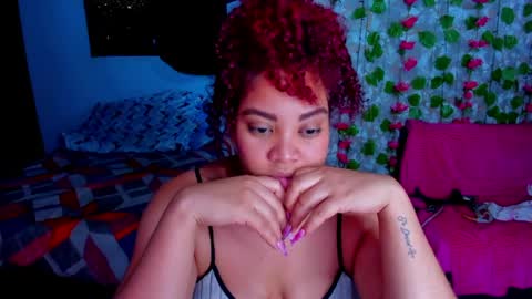 Snapshot of angelacoffee chatting on 05/06/26, 01:25 Angela online show from 05/06/26, 01:25