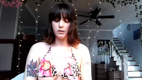 Snapshot of angelalice555 chatting on 07/20/26, 10:45 angelalice555 online show from 07/20/26, 10:45