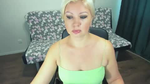 glow online show from 11/08/25, 11:43