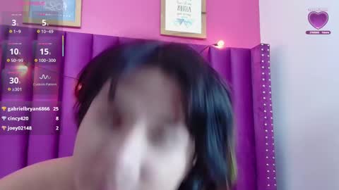  Angela  online show from 11/20/25, 02:34