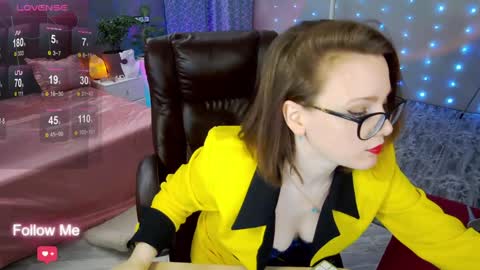 Angela online show from 01/08/25, 06:31