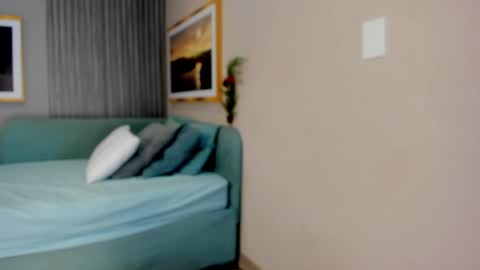 Snapshot of angelbae_ chatting on 12/18/24, 01:23 AngelBae online show from 12/18/24, 01:23