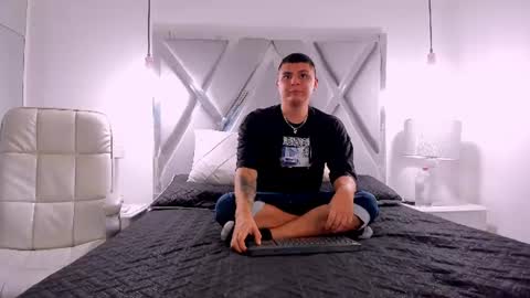 angelblue   online show from 06/28/26, 07:53
