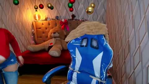 Angel online show from 12/22/25, 02:14