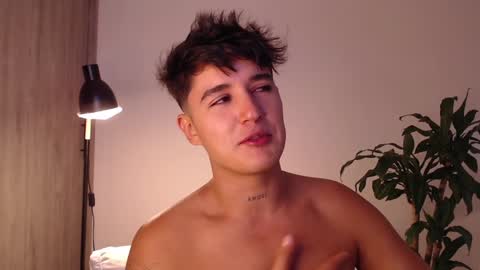 Snapshot of angelcossio chatting on 12/20/24, 10:22 Angel online show from 12/20/24, 10:22