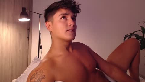 Snapshot of angelcossio chatting on 12/24/24, 10:28 Angel online show from 12/24/24, 10:28