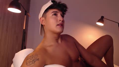 Snapshot of angelcossio chatting on 02/27/25, 12:10 Angel online show from 02/27/25, 12:10