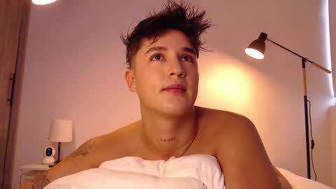 Snapshot of angelcossio chatting on 10/01/25, 09:10 Angel online show from 10/01/25, 09:10