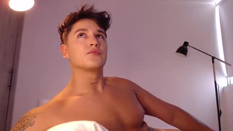 Snapshot of angelcossio chatting on 10/06/25, 08:17 Angel online show from 10/06/25, 08:17