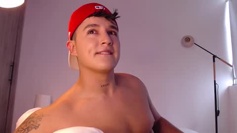 Snapshot of angelcossio chatting on 01/06/26, 06:44 Angel online show from 01/06/26, 06:44