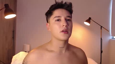 Snapshot of angelcossio chatting on 01/17/26, 07:17 Angel online show from 01/17/26, 07:17