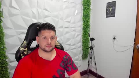 Snapshot of angelcute3 chatting on 01/27/25, 12:54 angel online show from 01/27/25, 12:54