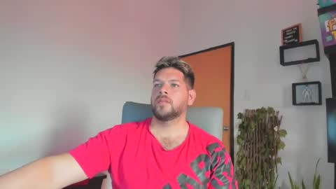 Snapshot of angelcute3 chatting on 10/08/25, 02:47 angel online show from 10/08/25, 02:47