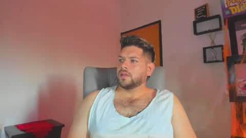 Snapshot of angelcute3 chatting on 10/25/25, 03:29 angel online show from 10/25/25, 03:29