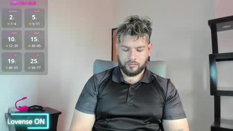 Snapshot of angelcute3 chatting on 01/12/26, 12:43 angel online show from 01/12/26, 12:43