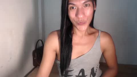 Snapshot of angeldark_satisfactionxxx chatting on 04/27/26, 12:47 ANGELDARK online show from 04/27/26, 12:47