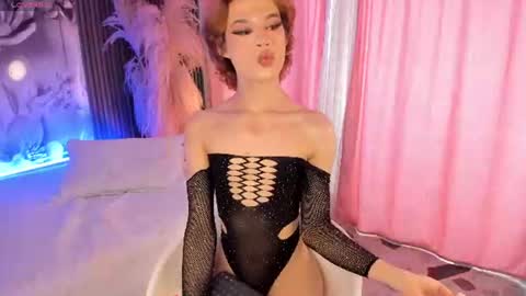 Snapshot of angeldoll_1 chatting on 08/01/26, 09:57 Angel Doll online show from 08/01/26, 09:57