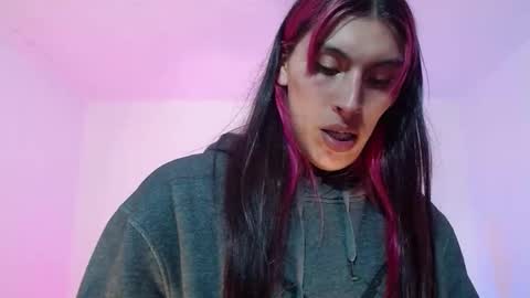 angele online show from 11/02/25, 02:03