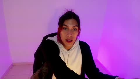 angele online show from 05/31/26, 07:04