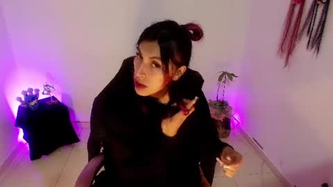 angele online show from 06/18/26, 06:23