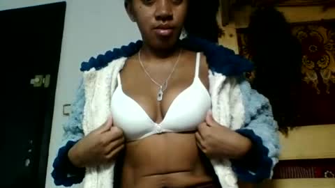 Snapshot of angelettee chatting on 07/06/26, 10:12 Angelettee online show from 07/06/26, 10:12
