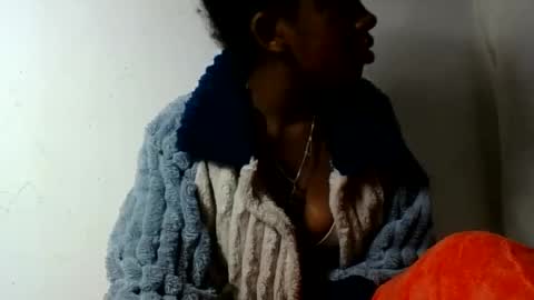 Snapshot of angelettee chatting on 07/06/26, 04:09 Angelettee online show from 07/06/26, 04:09