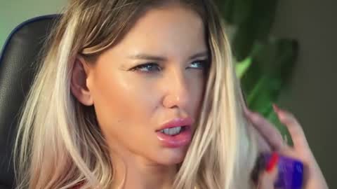 annita online show from 12/29/24, 10:25