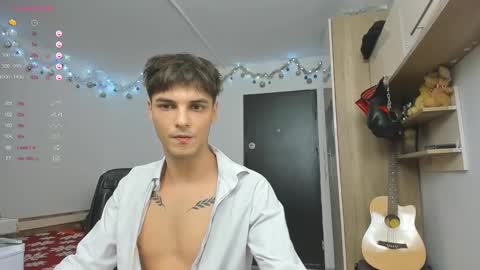 Snapshot of angelfrank chatting on 12/30/24, 01:14 Frankie online show from 12/30/24, 01:14