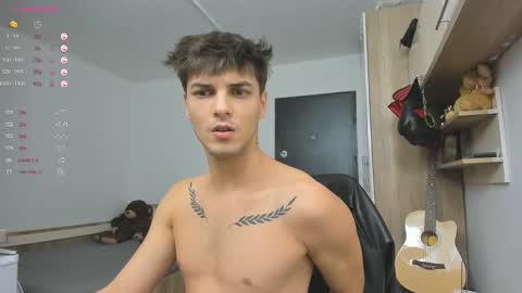 Snapshot of angelfrank chatting on 01/08/25, 10:58 Frankie online show from 01/08/25, 10:58