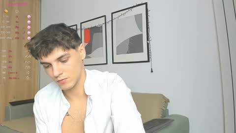 Snapshot of angelfrank chatting on 02/14/25, 05:03 Frankie online show from 02/14/25, 05:03